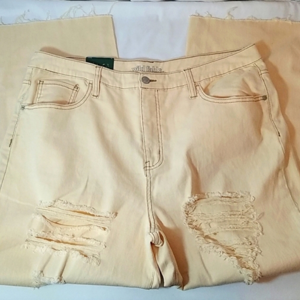 Wild Fable Women's High Rise Skater Jeans Cream Plus Size 18